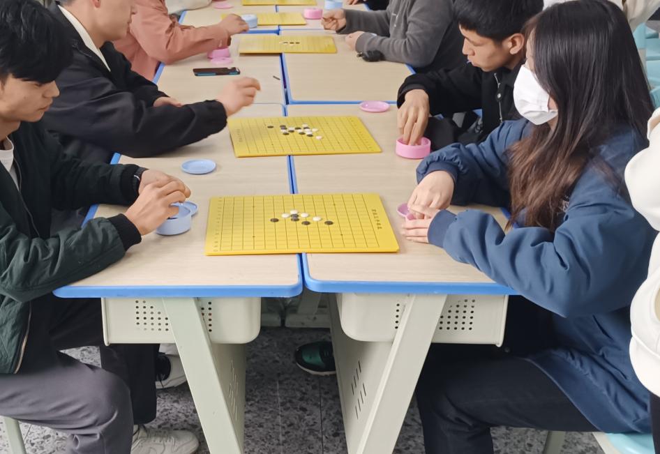 以棋会友——经济管理沐鸣“五子棋文化交流赛”活动