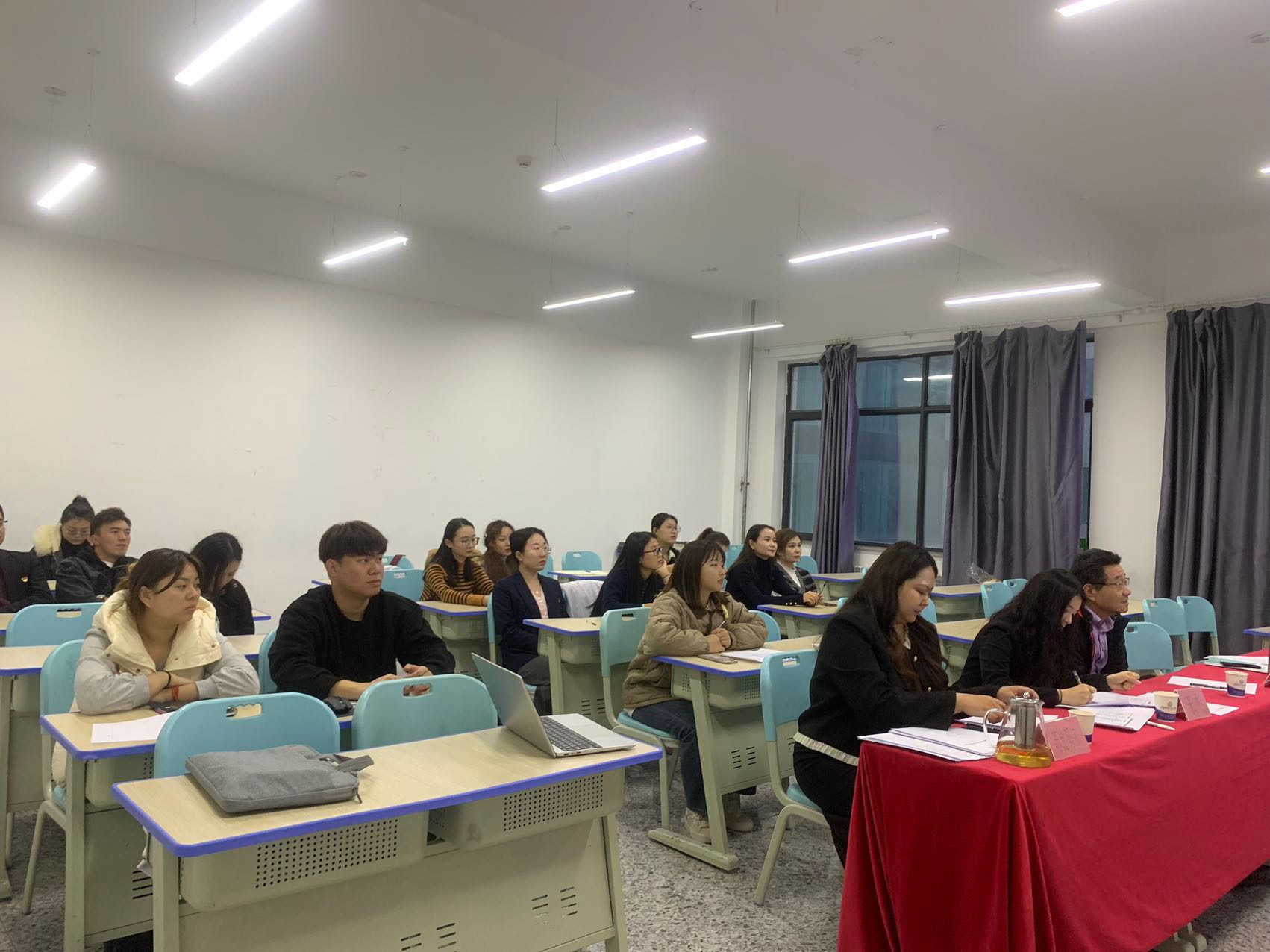 “青年教师展风采，教学创新促发展”——经济管理沐鸣首届青年教师教学能力大赛
